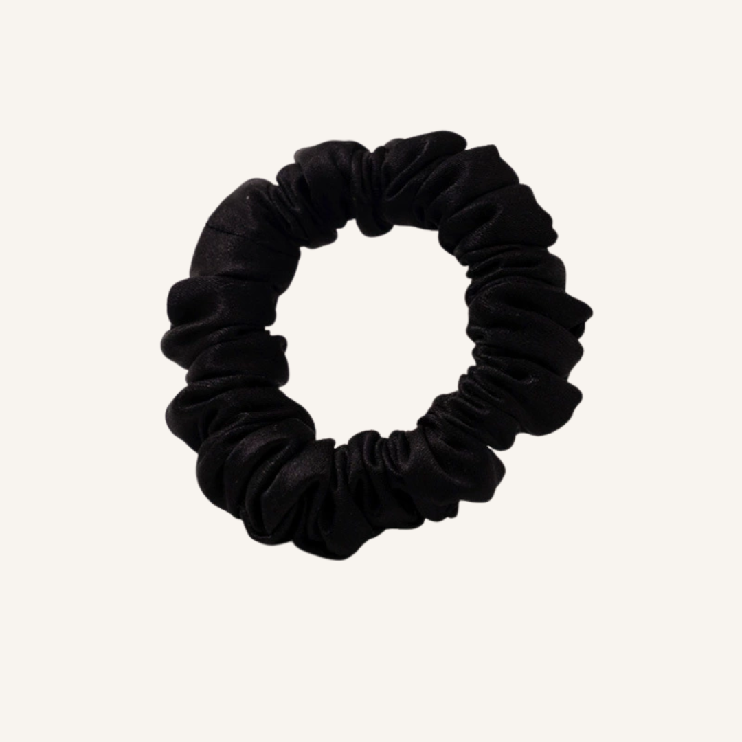 100% Mulberry Silk Scrunchie – Luxury & Hair-Friendly
