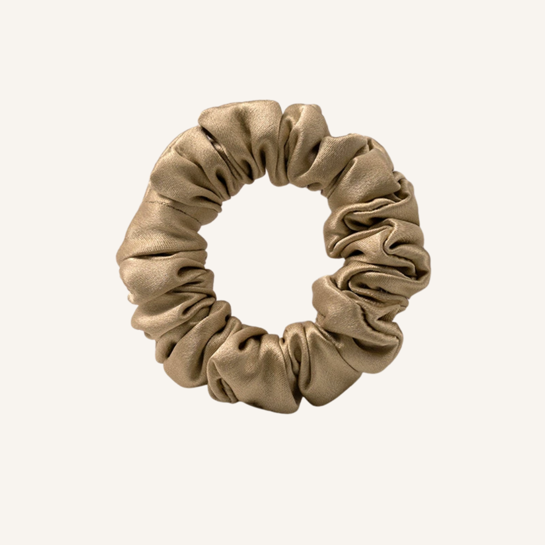 100% Mulberry Silk Scrunchie – Luxury & Hair-Friendly